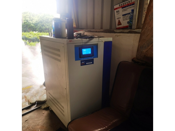 大功率補償式穩(wěn)壓器